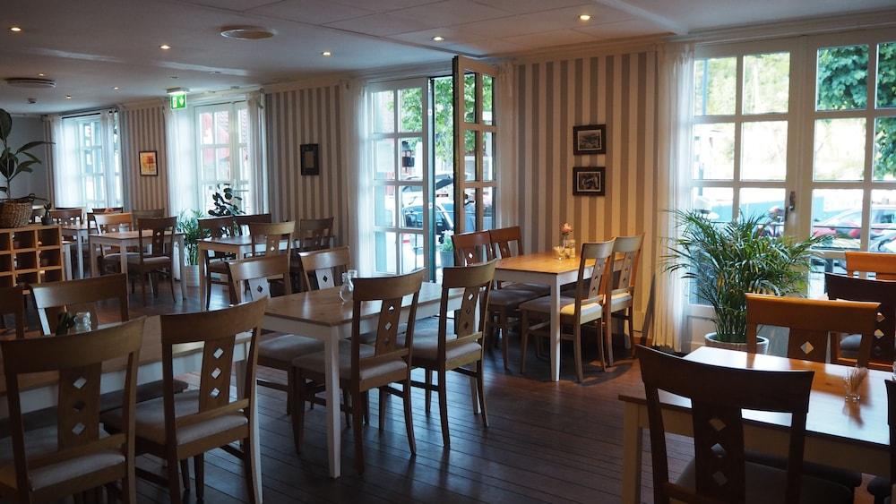 Tvedestrand Fjordhotell - Unike Hoteller Zewnętrze zdjęcie